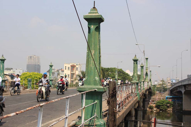 Nhị[-]Thiên[-]Đường[-]lừng[-]danh[-]một[-]thuở